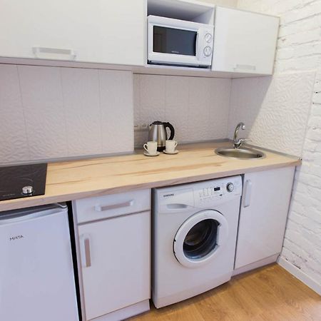 Cozy Apartment Beside Metro Yaroslava Mudroho, Universytet - Chernyshevska Str 95-6 ハルキウ エクステリア 写真